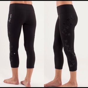 Lululemon Hold Me Close Crops